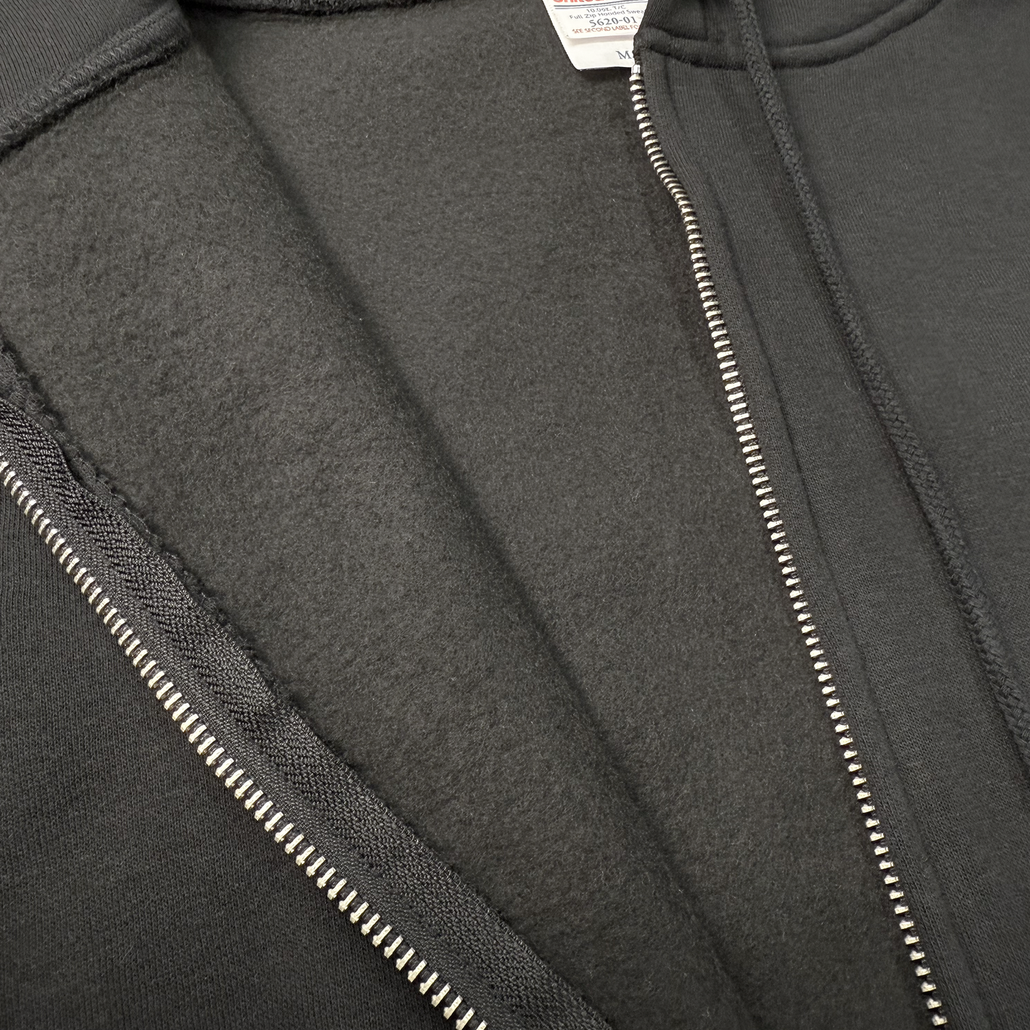 ジップアップパーカーブラック